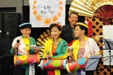 F:\hinhngayhoingo-kobe\Kim-Tu-Huong08.12.2012.jpg