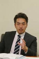 倉持麟太郎 弁護士 写真 に対する画像結果