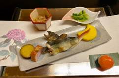 食品、室内の画像のようです