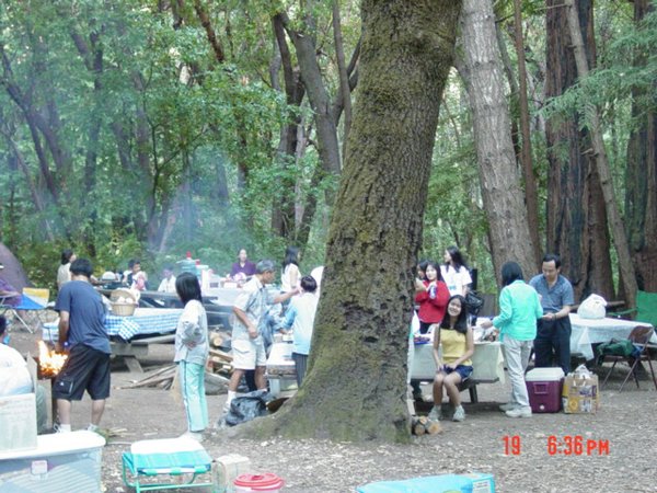 07192003-02-Nhon_Nhip_cho_bua_An_Chieu.jpg