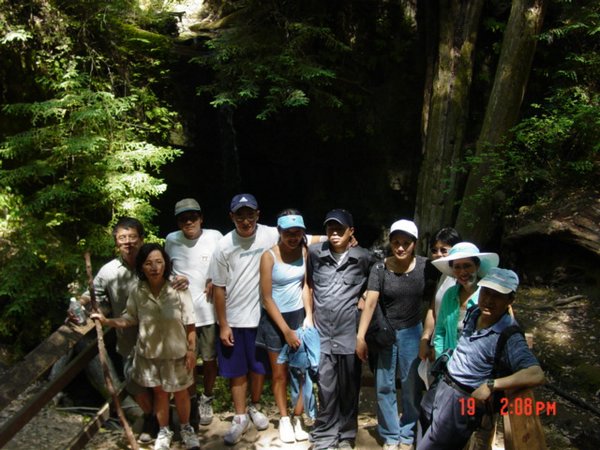 07192003-20-Ben_Dong_Suoi_Tien1.jpg